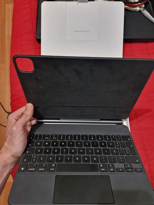 Apple Ipad Magic Keyboard - Capa com teclado - Optimo Estado