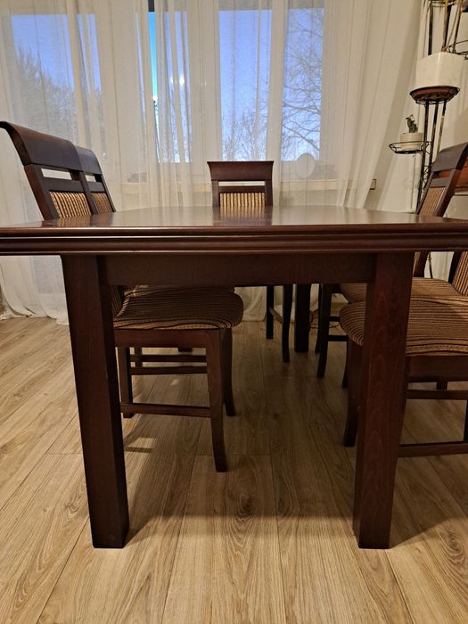 Stół i 8 krzeseł 160/200