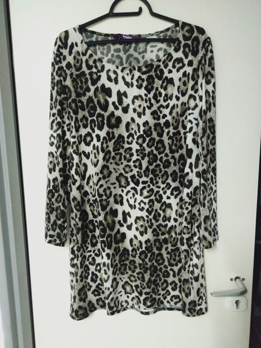 Bluzka w panterkę, duży rozmiar New Look r.24