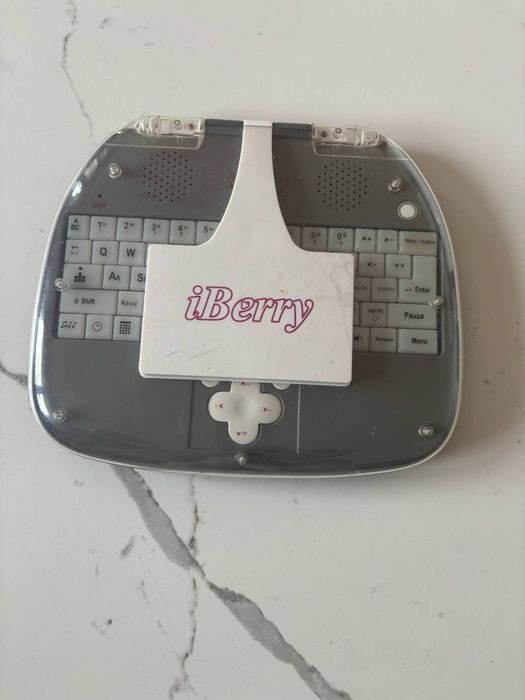 Laptop edukacyjny iBerry dwujęzyczny polsko -angielski