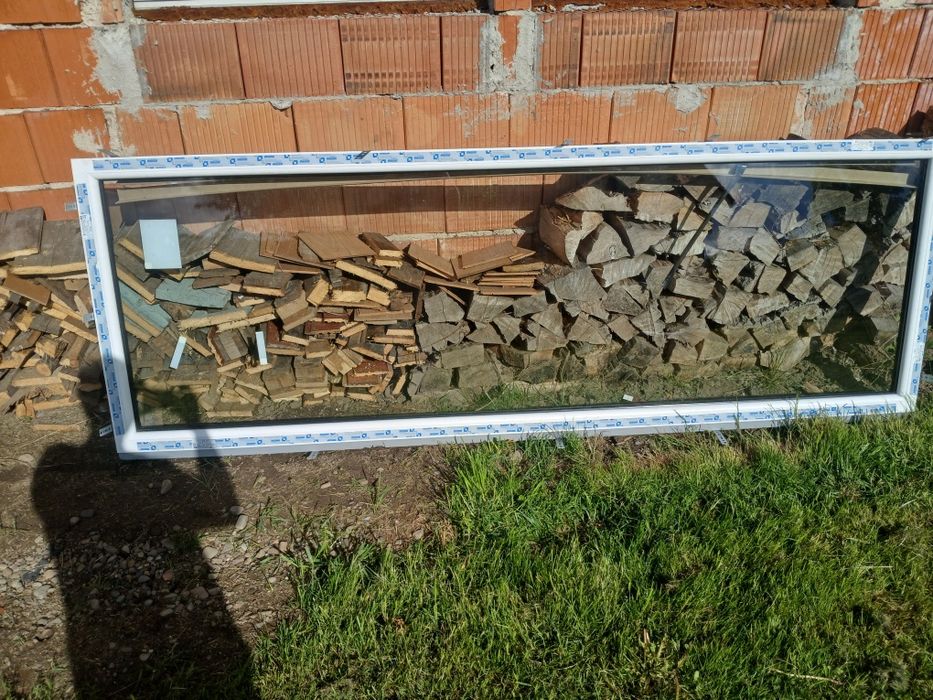 Okno fix 93x273 brąz nowe