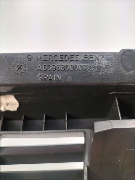 element deski rozdzielczej mercedes-benz vito viano w639