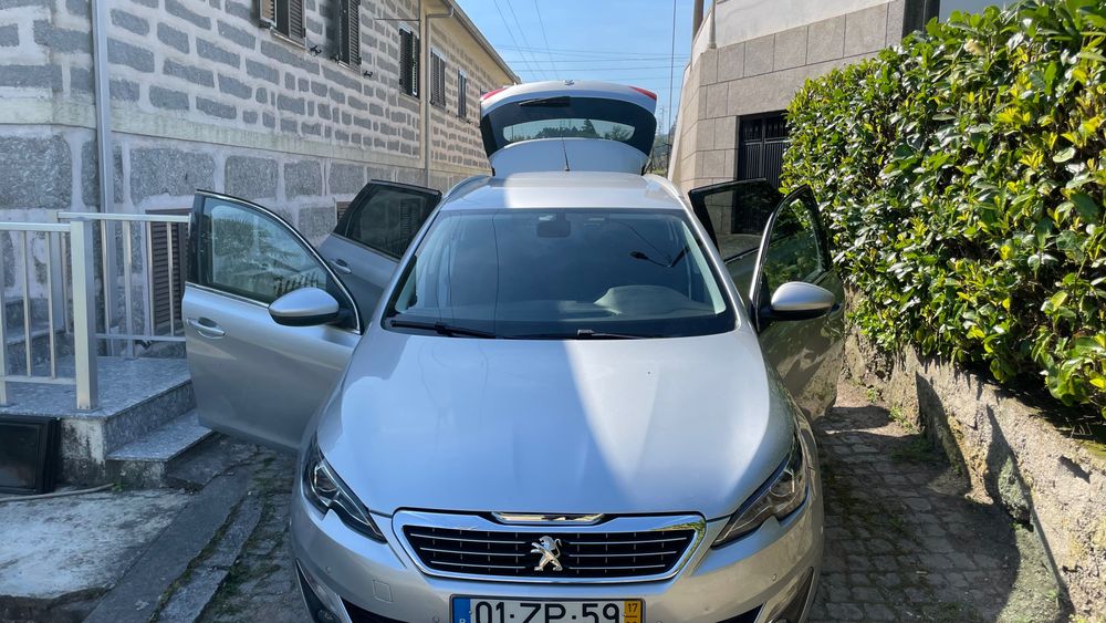 Vendo ou troco por viatura