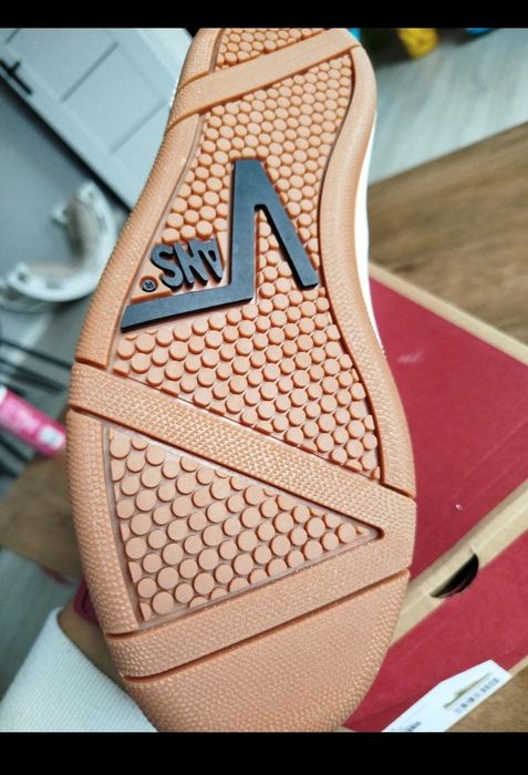Buty Vans r. 42.5