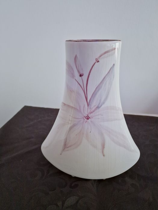 Jarra 28cm Flor em tons rosa

Entrega em