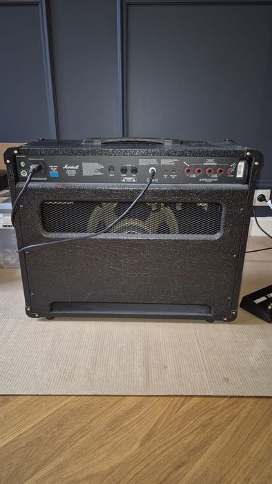 Wzmacniacz gitarowy Marshall DSL40CR