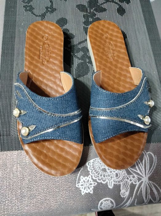 Klapki damskie letnie