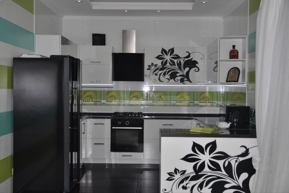 Будинок біля моря, Нова Дофінівка