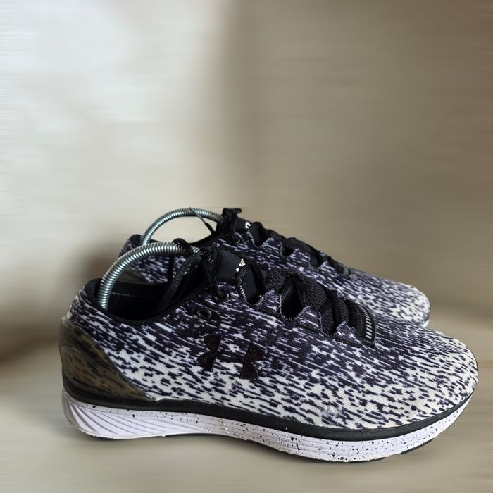 Кросівки "Under Armour Charged Bandit 3 Ombre"