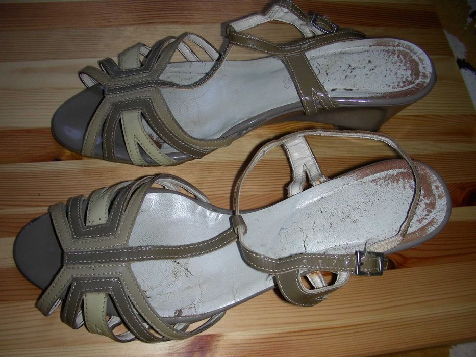 Sandały skórzane włoskie Zodiaco. R.40. Koturn.