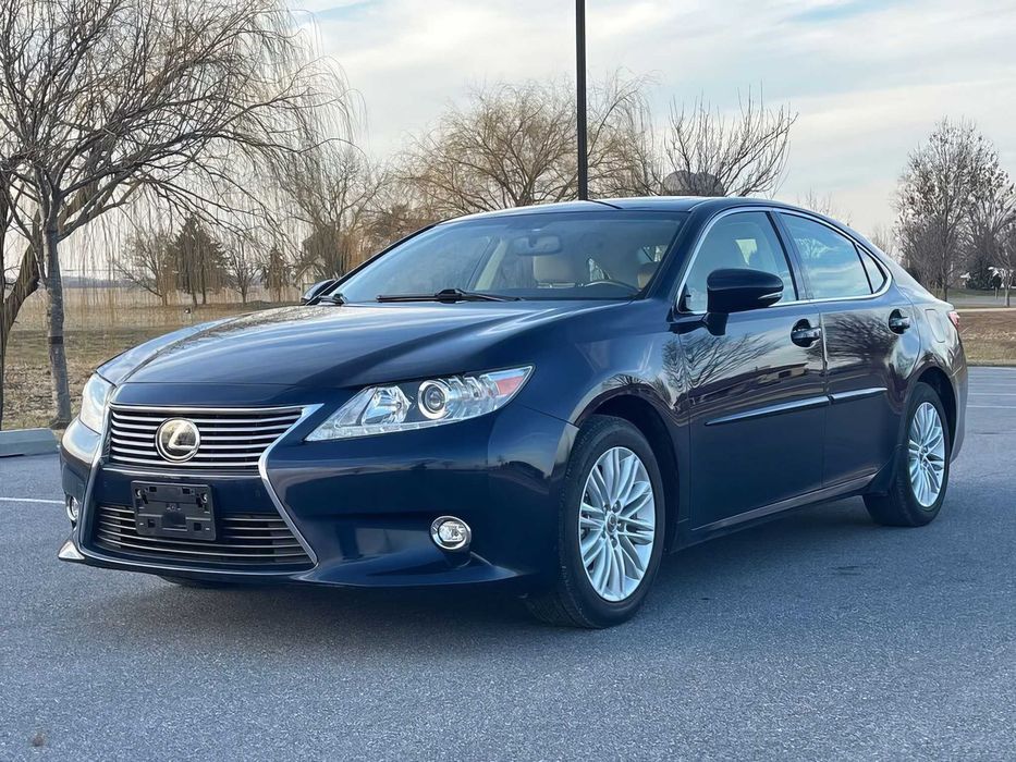 Lexus ES 350      2015
