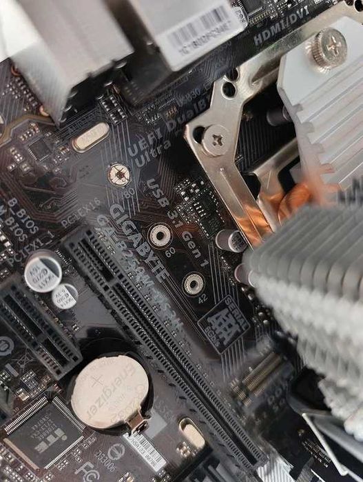 Zestaw Gigabyte GA-B250M-DS3H + PentiumG4600 + gratisy