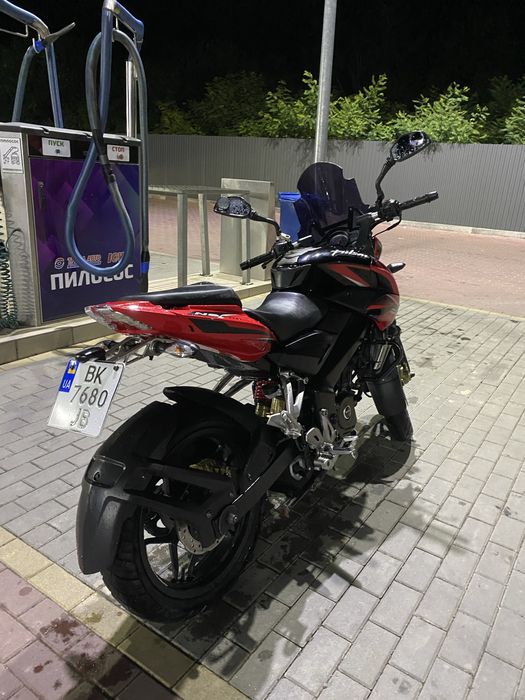 Продам мотоцикоол Bajaj Pulsar ns 200 , у чудовому стані !!!
