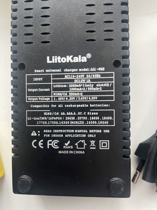 LiitoKala Lii-PD2 зарядний пристрій універсальний