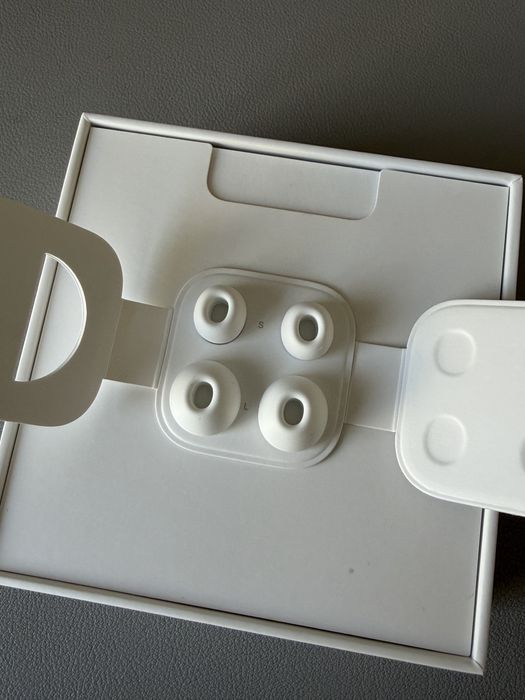 Apple AirPods Pro 2 MagSafe - Original, Como Novo