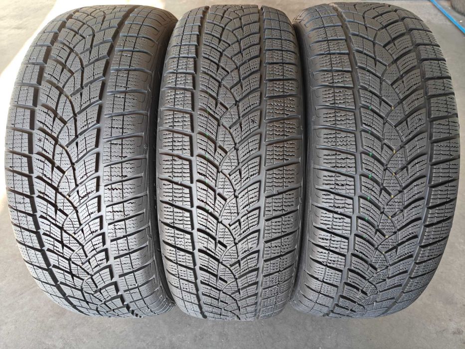 2шт. R18 215 55 шини зимові Goodyear Ultra Grip Performance SUV