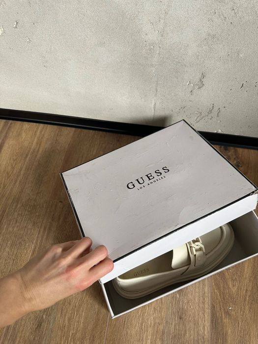 Лофери guess оригінал