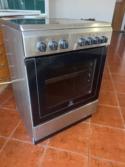 Fogão Elétrico em bom estado