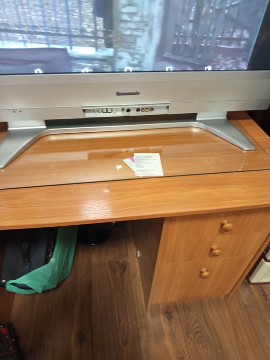 Продам письменный стол