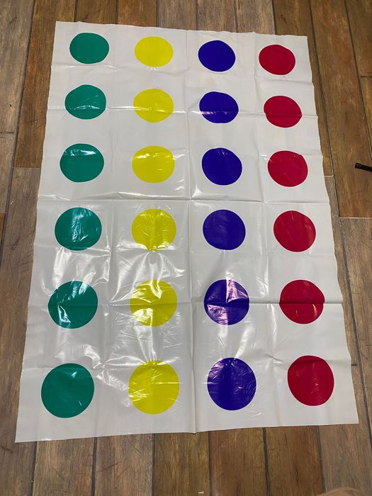 Гра для компанії Твістер