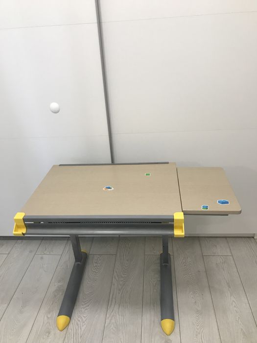 Парта дитяча  Comf- Pro