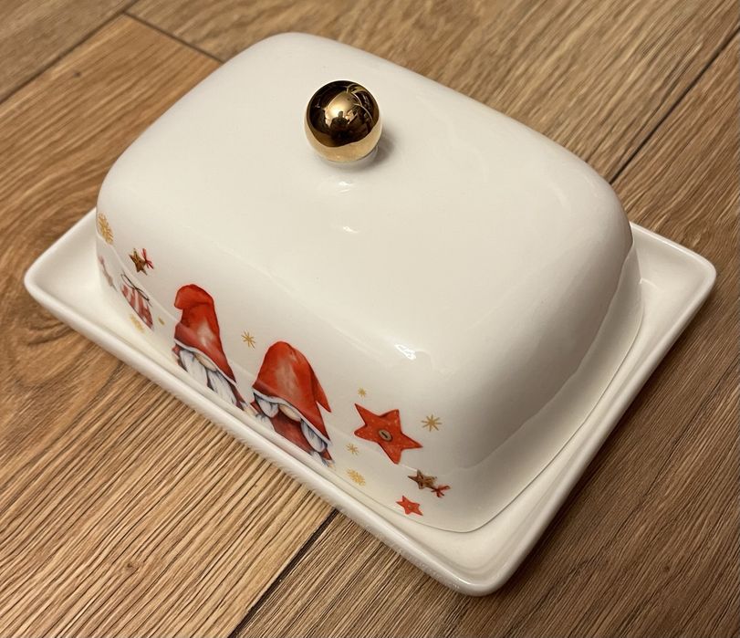Świąteczna porcelanowa maselniczka Smukee 15,5 x 11 cm