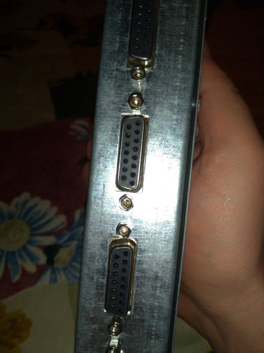 Комутатор світч switch мережевий розгалужувач обладнання