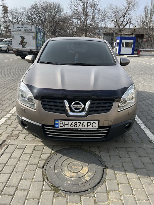 Продам ниссан в хорошем состояние