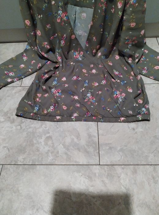Bluza damska, narzutka rozmiar 44/46