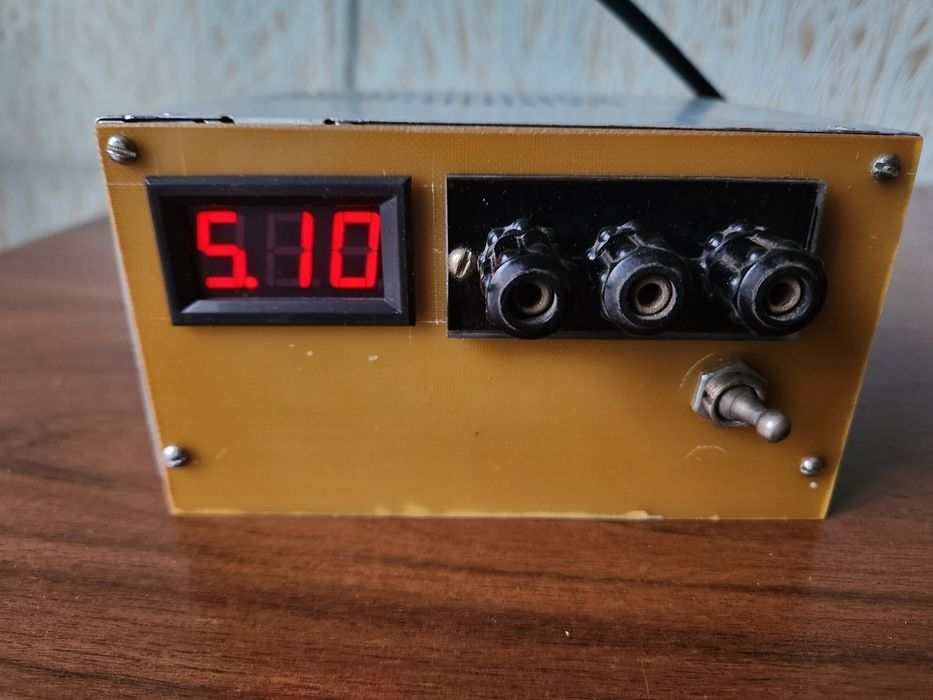 Блок живлення 300 ватт.