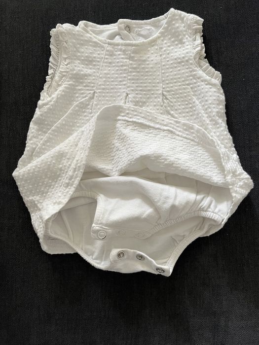 2 vestidos bebé menina