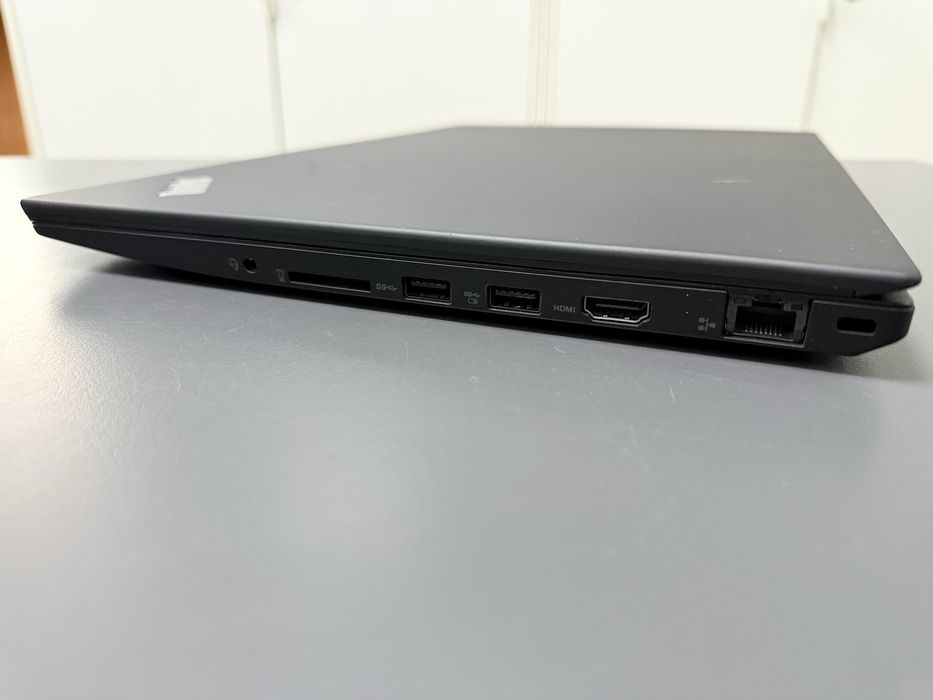 Ноутбук Lenovo ThinkPad T570 15.6" i7/16/256