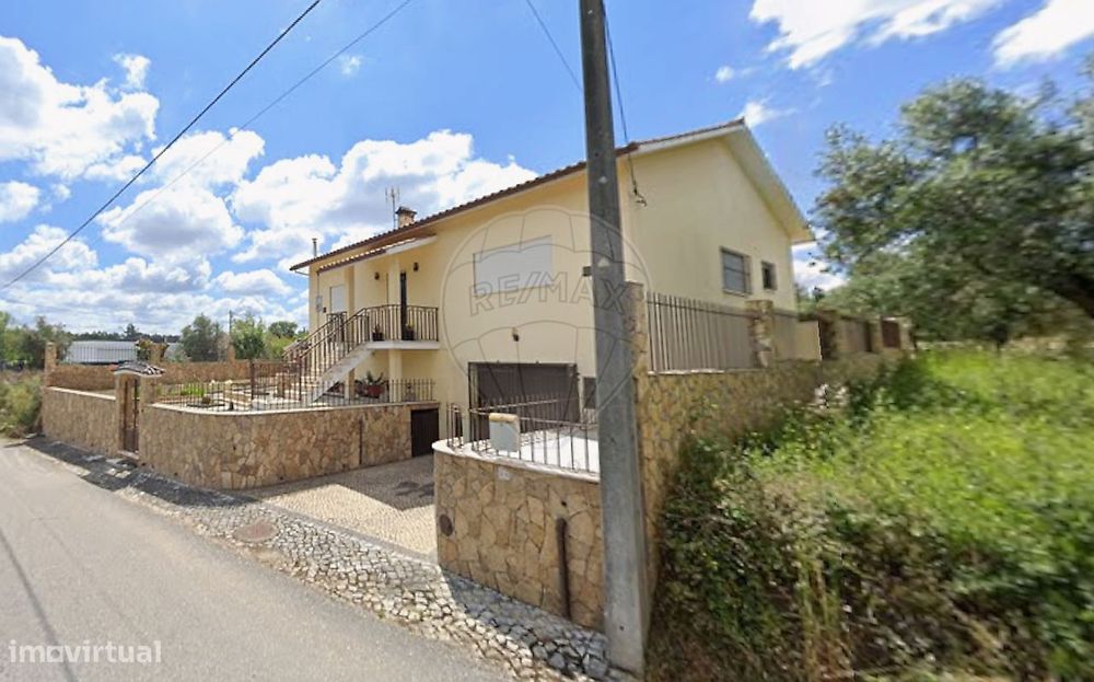 Moradia T2 para venda — Pelariga, Leiria