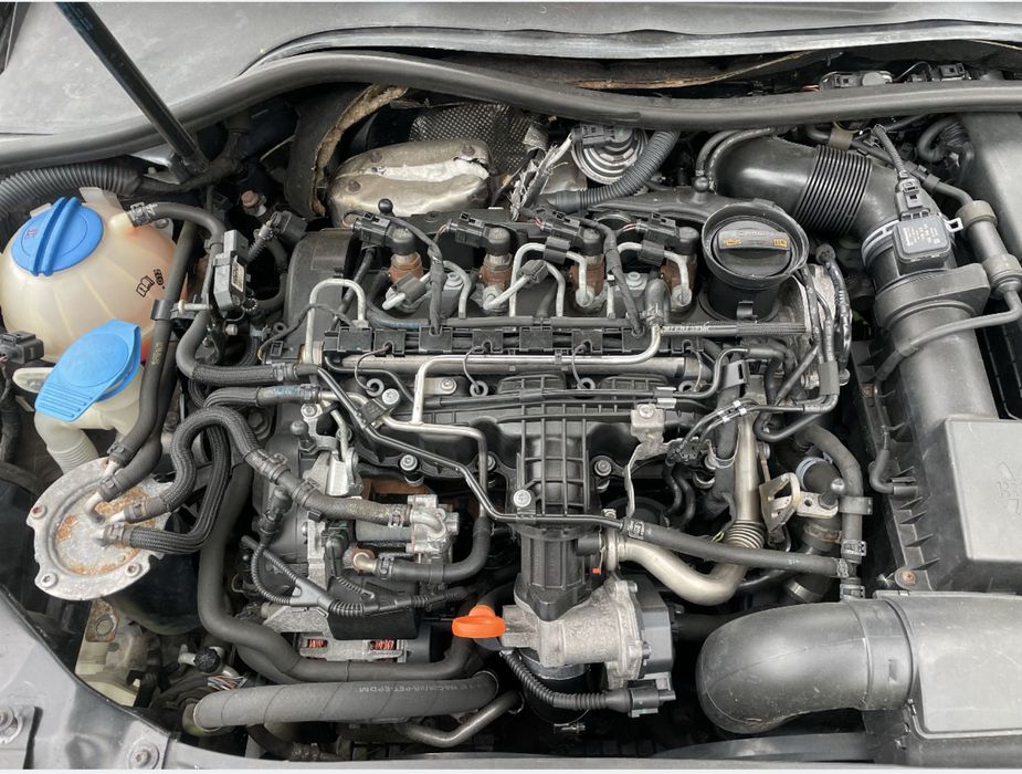 Двигатель VW Tiguan Passat Golf Audi Skoda 1.6tdi CAY CAYC