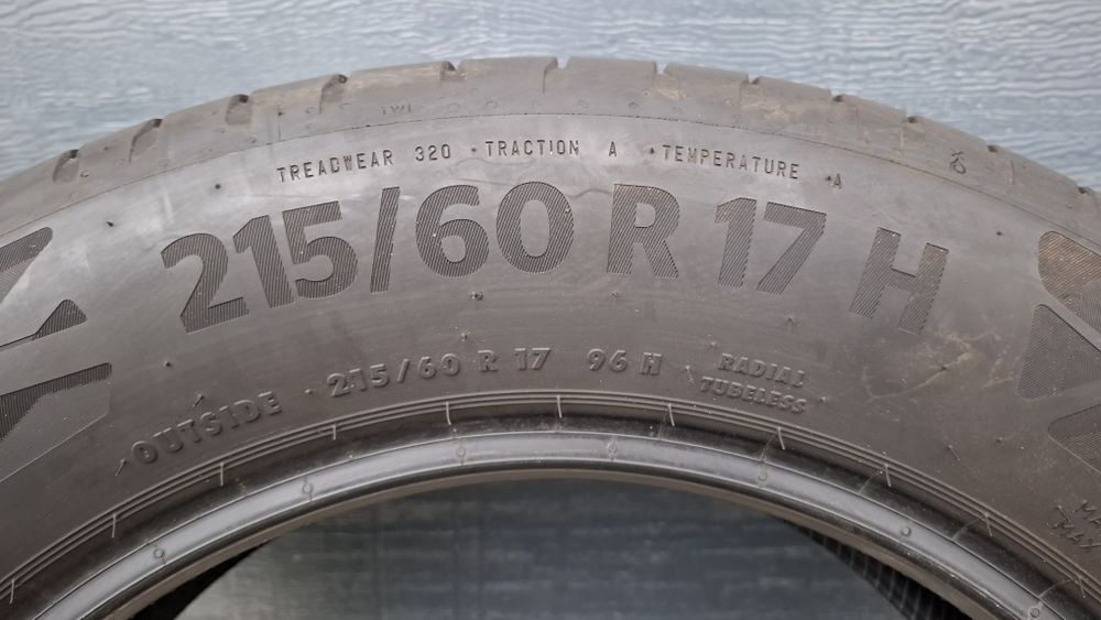 Continental 215/60 R17 EcoContact 2023
