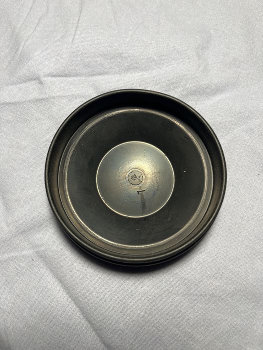 Запчасти фары jetta 6, крышка лампы дальнего, регулировочные винты.