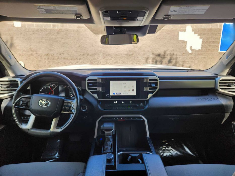 Toyota Tundra      2022