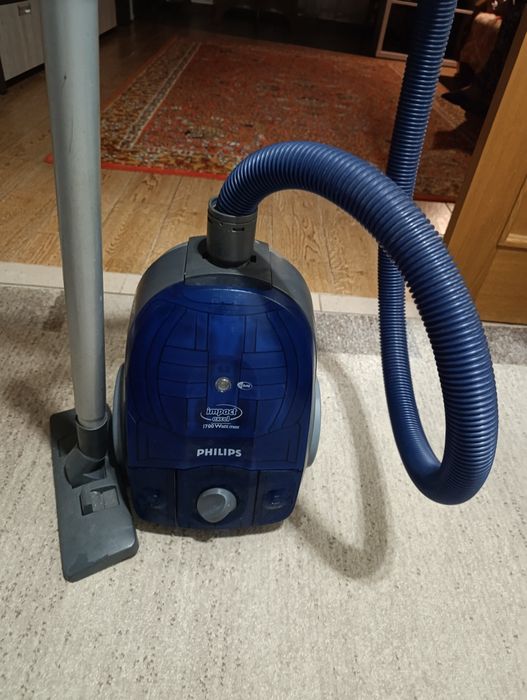 Пилесос Philips Impact Excel (1700 W Max)