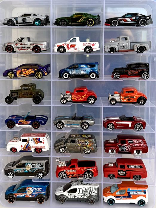 Hot Wheels Ford та Datsun з власної колекції