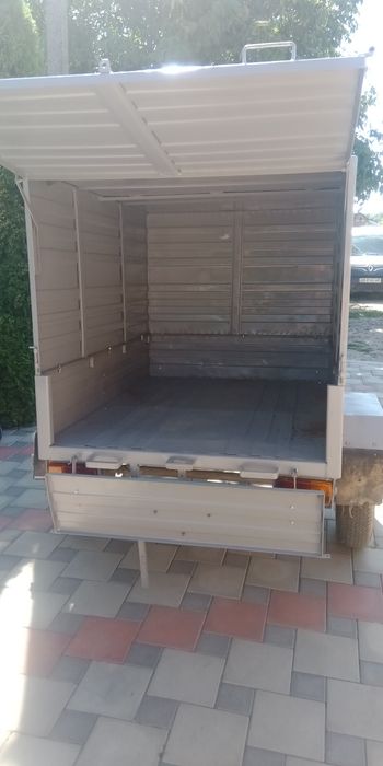 прицеп легковий.Прицеп контейнер з відкривною лядою