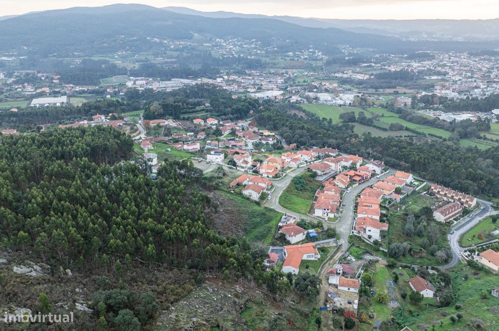 Terreno para construção de moradia individual - Barroselas