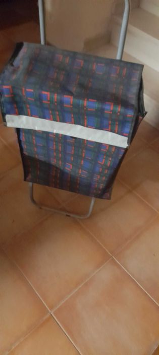 Carrinho de compras nunca usado  - novo