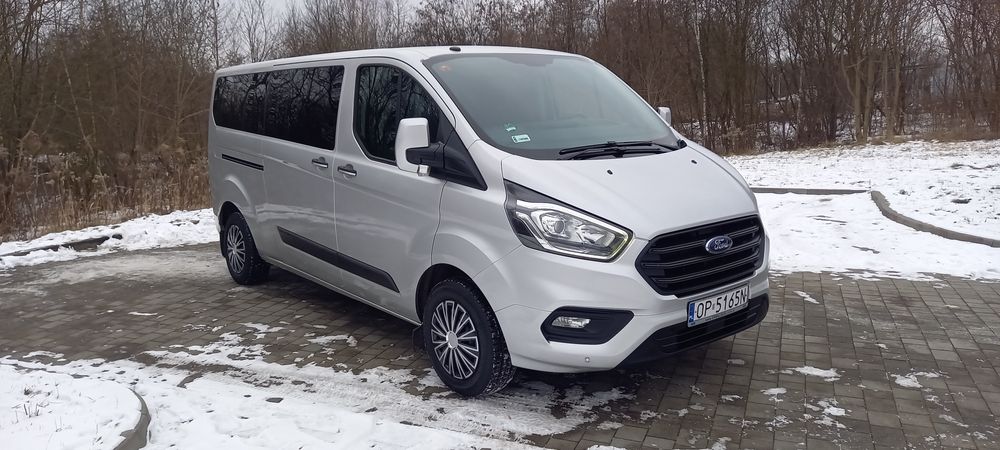 Ford Transit Custom  long 9 osób