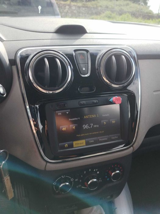 automóvel Dacia Lodgy 1.2 7 lugares foto 2