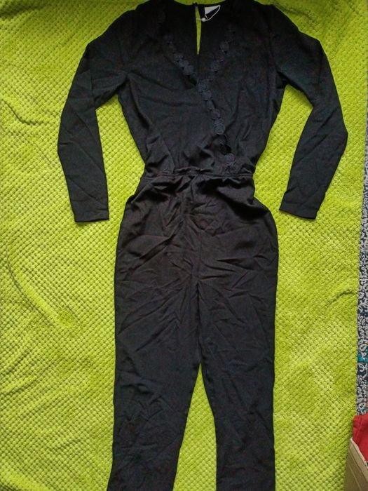 Kombinezon damski elegancki czarny Vila M 38