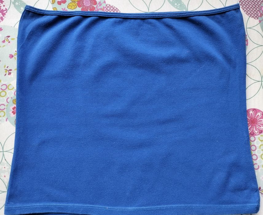 Off-shoulder top64586076535425120