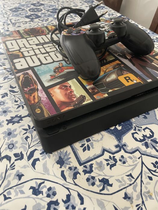 PS4 Slim personalizada