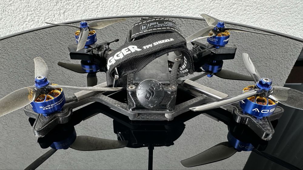 Dron FPV aos5 6S O3 elrs