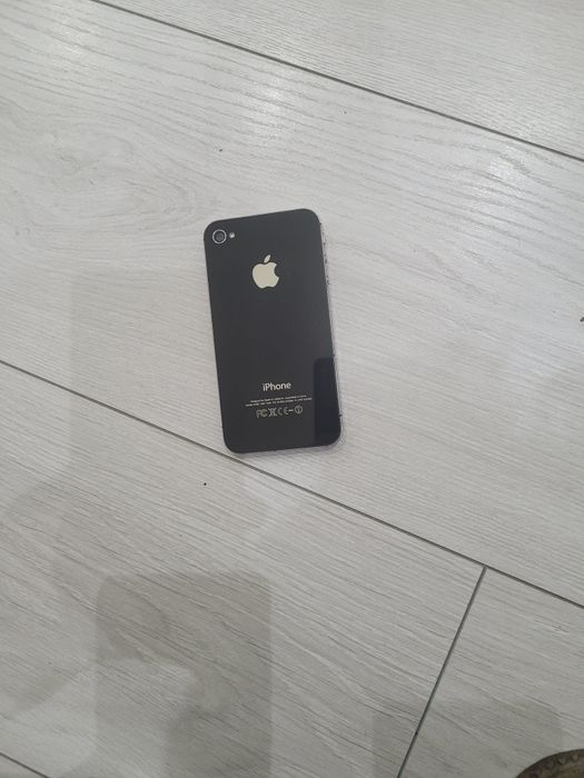 Smartfon iPhone 4S stan idealny