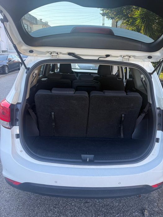 Kia Carens 1.7 CRDI 7 lugares